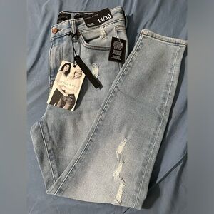 Kendall+ Kylie  ripped Ultra babe skinny jeans